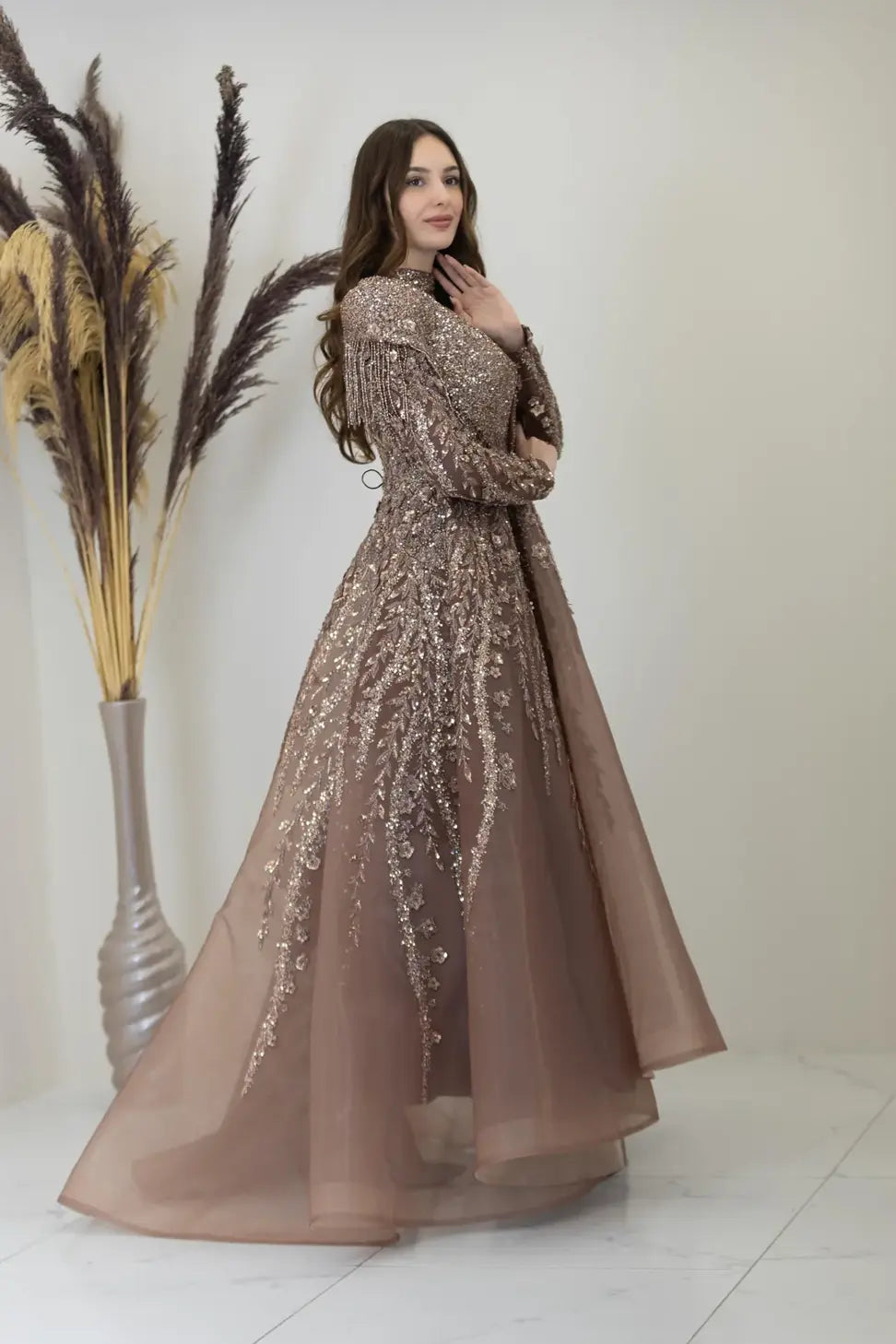 Omuzları V Drape Asel Tesettür Abiye.