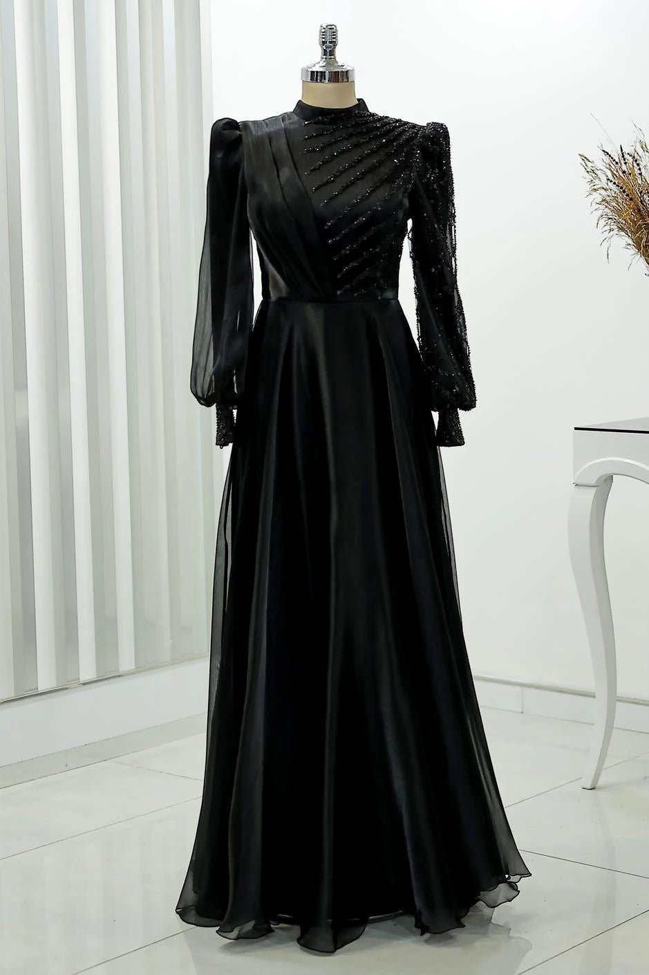 Organze Boncuklu Dantel İşlemeli Güneş Tesettür Abiye Siyah - FioraofDress - tesettur - abiye - 44 - hijab - evening - dress